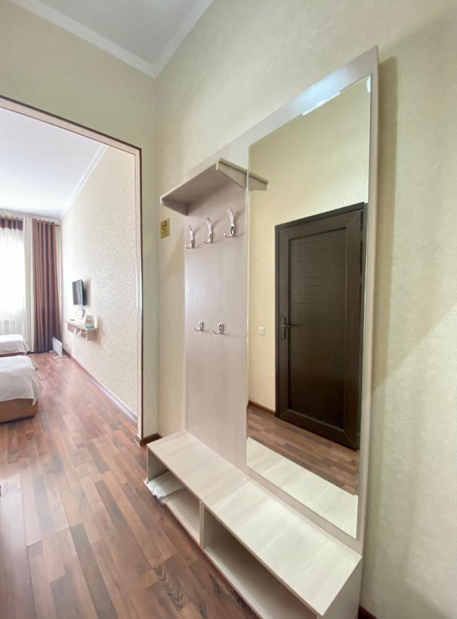Caravan Hotel Karakol Exterior photo