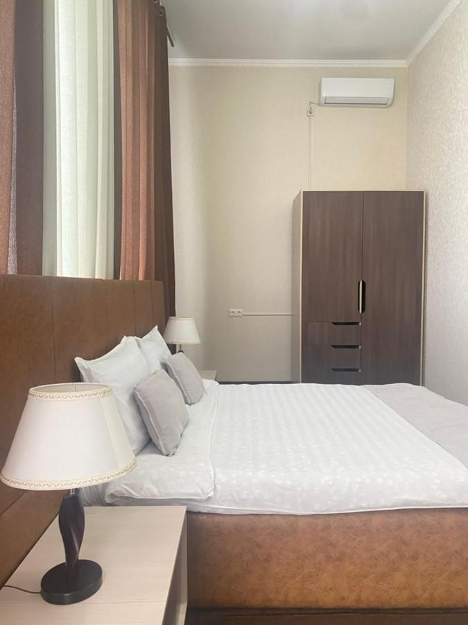 Caravan Hotel Karakol Exterior photo