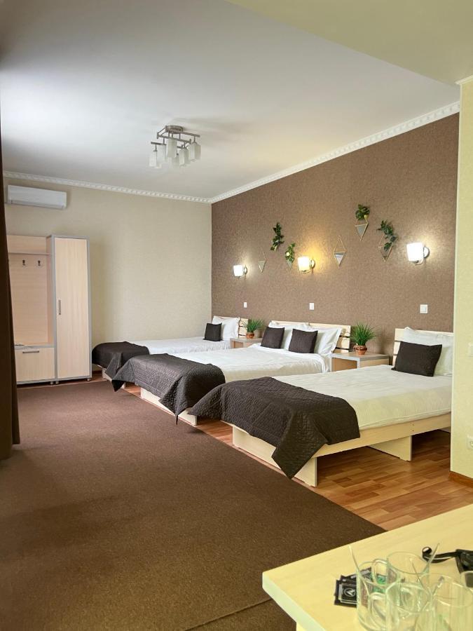 Caravan Hotel Karakol Exterior photo